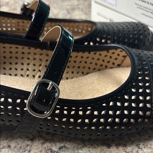 Life Stride Black Flats with Perforated Design - Picture 9 of 10